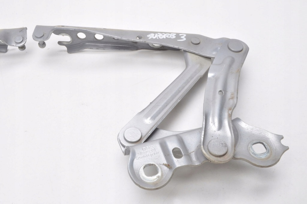 фото №6, Skoda superb iii петля капот 3v0823301 комплект