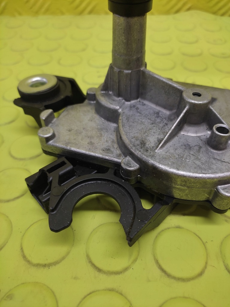 фото №5, Mazda 3 моторчик дворники задняя 0390201588