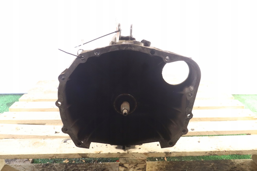 фото №1, Коробка передач передач 5 ступенчатая legacy iv lift 2.0d