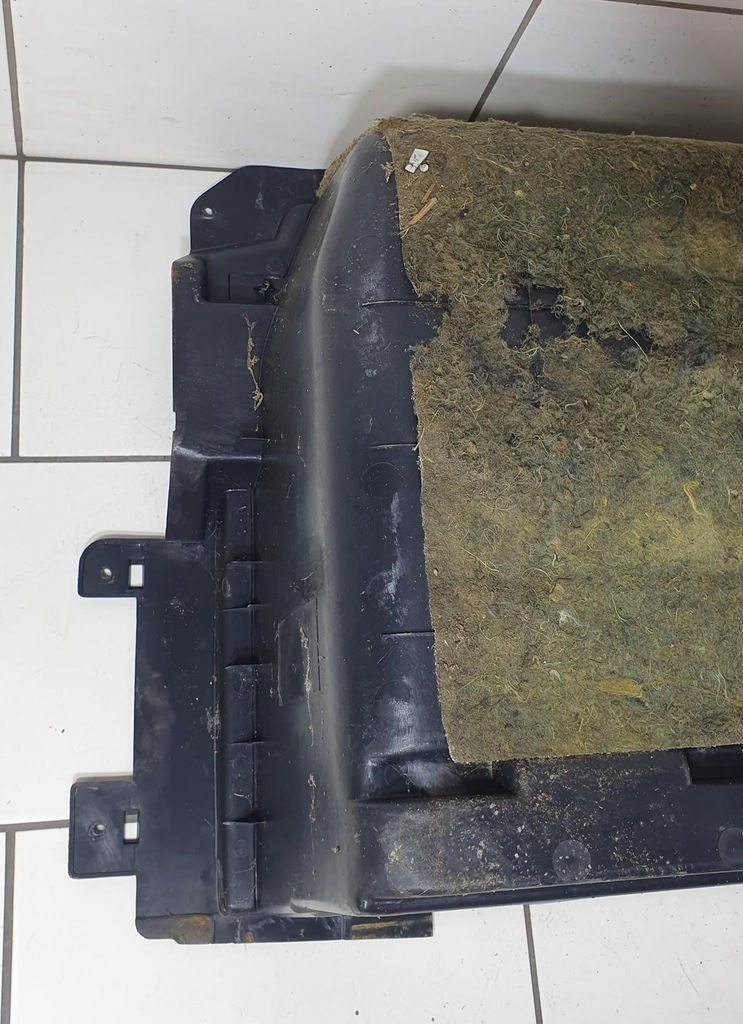 фото №4, Mitsubischi pajero iii 5d shogun 99-06 поддон бардачок багажника #