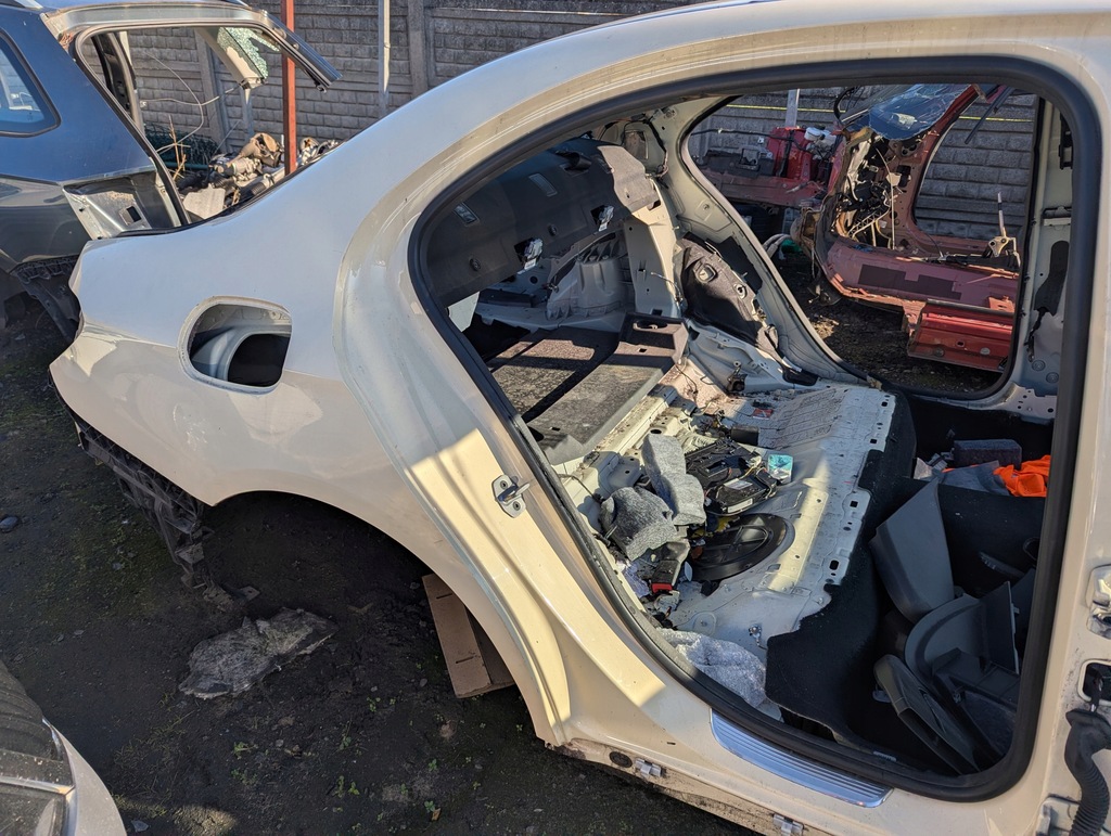 фото №11, E-klasa w213 sedan 2016-2023 чверть задня pas задній піддон підлога