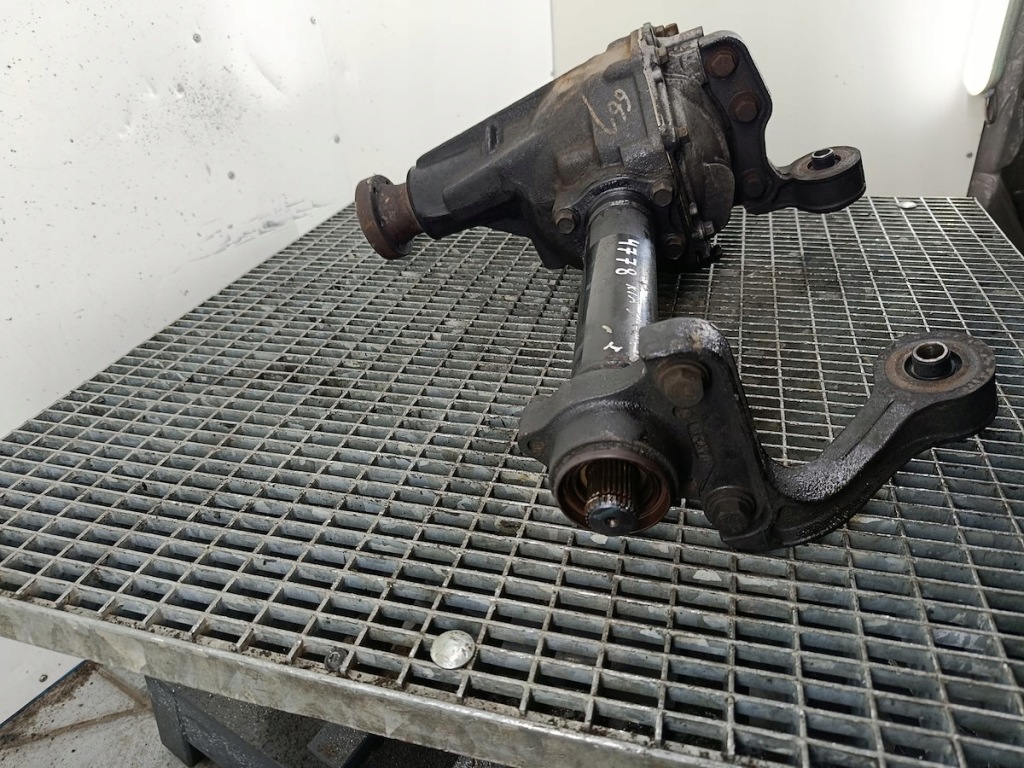 Диференціал перед kia sorento i 53210-3e700 4.181 2.5 crdi 140km Зі Шроту