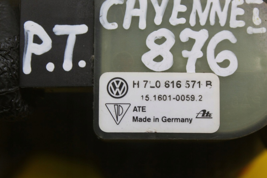 Датчик выравнивание света ксенон задний porsche cayenne 1 q7 7l0616571b с Разборки