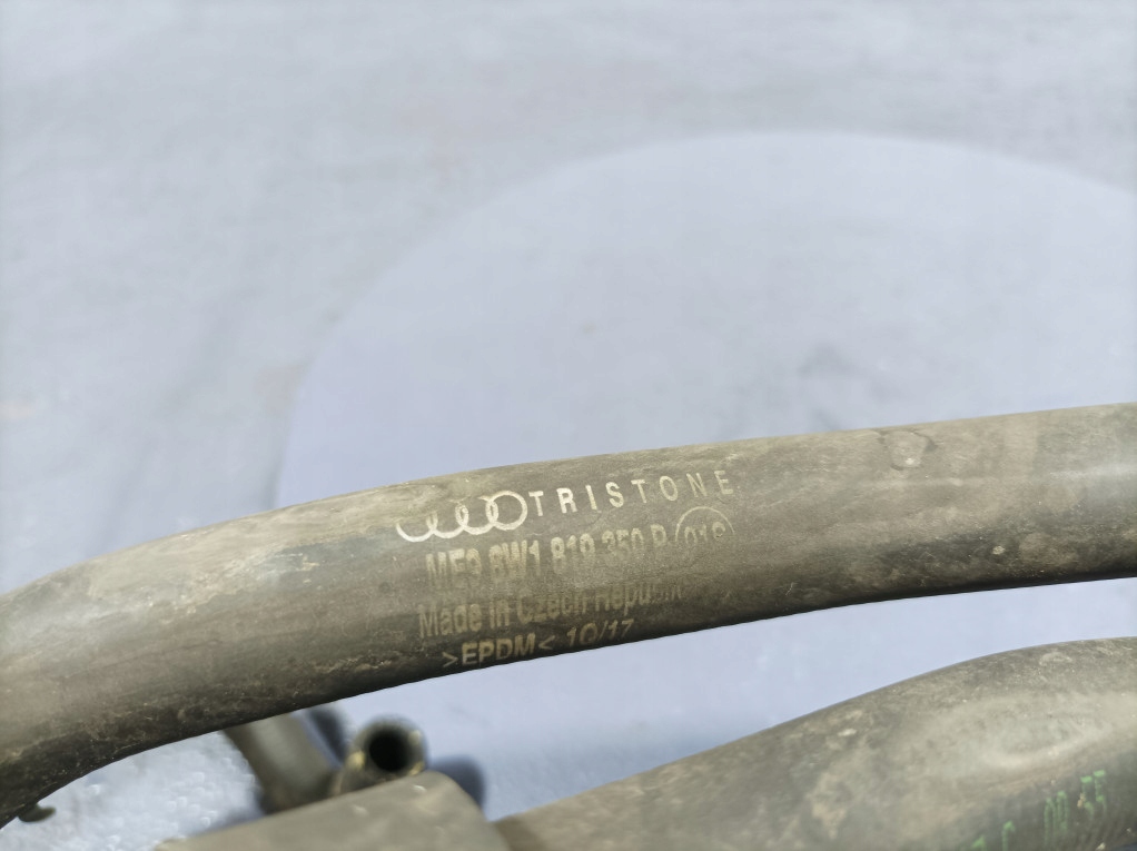 фото №6, Audi a5 f5 8w 3.0tdi 218km шланг wąż трубка радиатора 8w1122109a