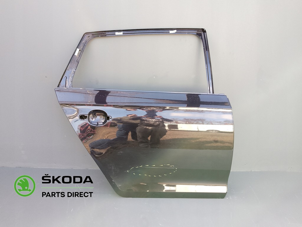 фото №1, Skoda rapid ii 2 5jj 2014r- дверь правое задняя оригинал =