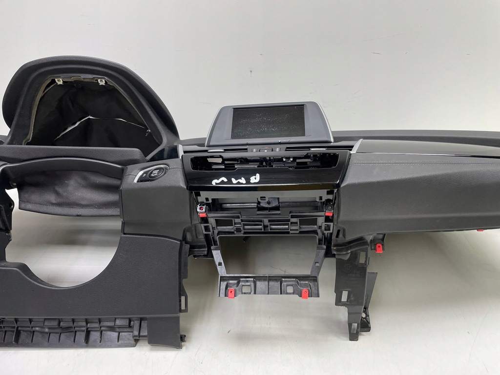 фото №8, Панель приладів консоль bmw 2 grand tourer