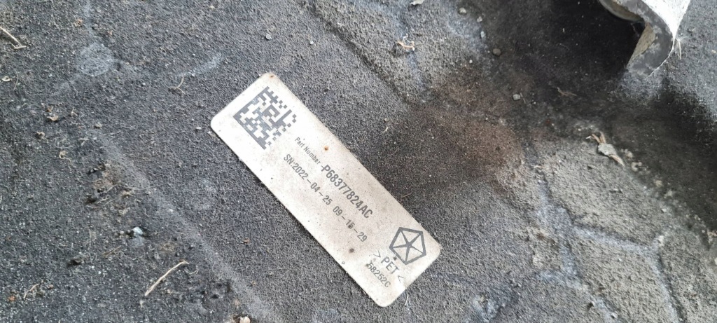 Jeep grand cherokee wl 2022 накладка нижня під  двигун коробка передач p68377818af Недорого