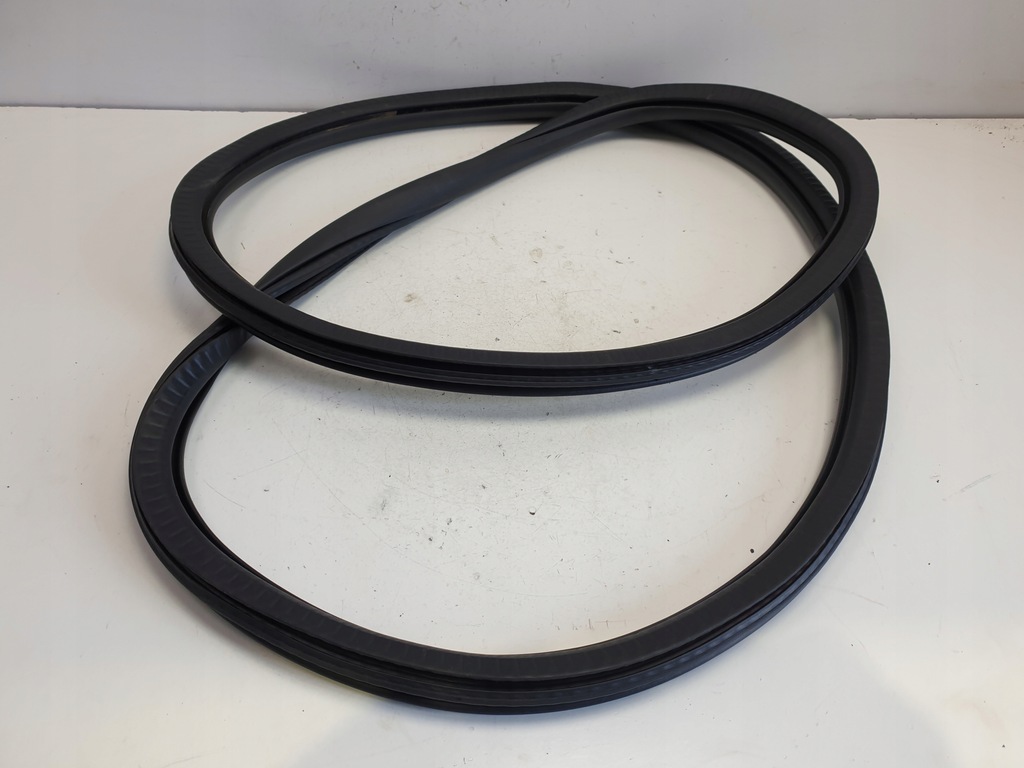 фото №1, Opel corsa f прокладка дверь правый задняя