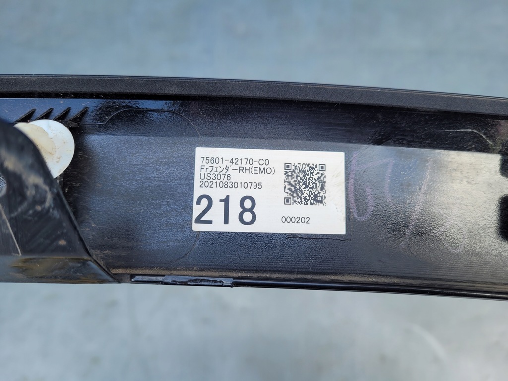 фото №10, Toyota rav4 rav-4 2019- 19- молдинг правая na крыло передний