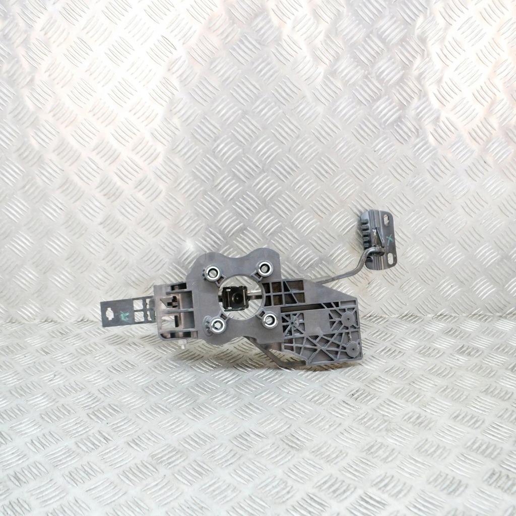 фото №5, Peugeot 3008 ii 2018 педаль тормоза