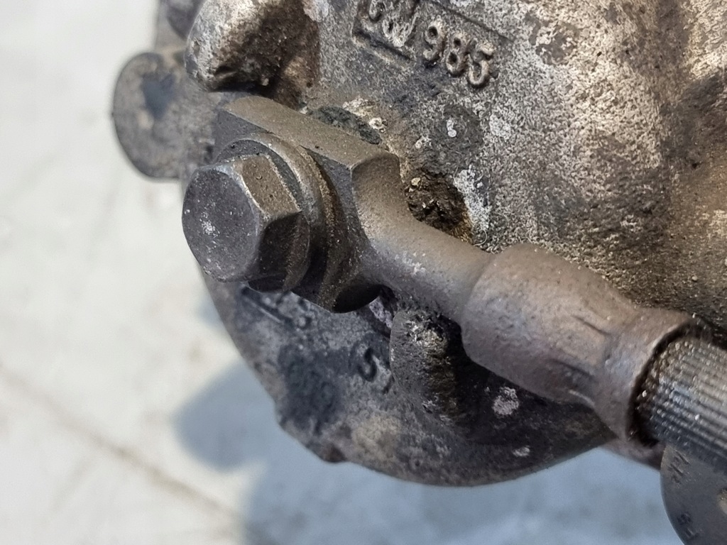 фото №8, Суппорт тормозной правый перед opel signum 1.8b 16v 90kw 03r