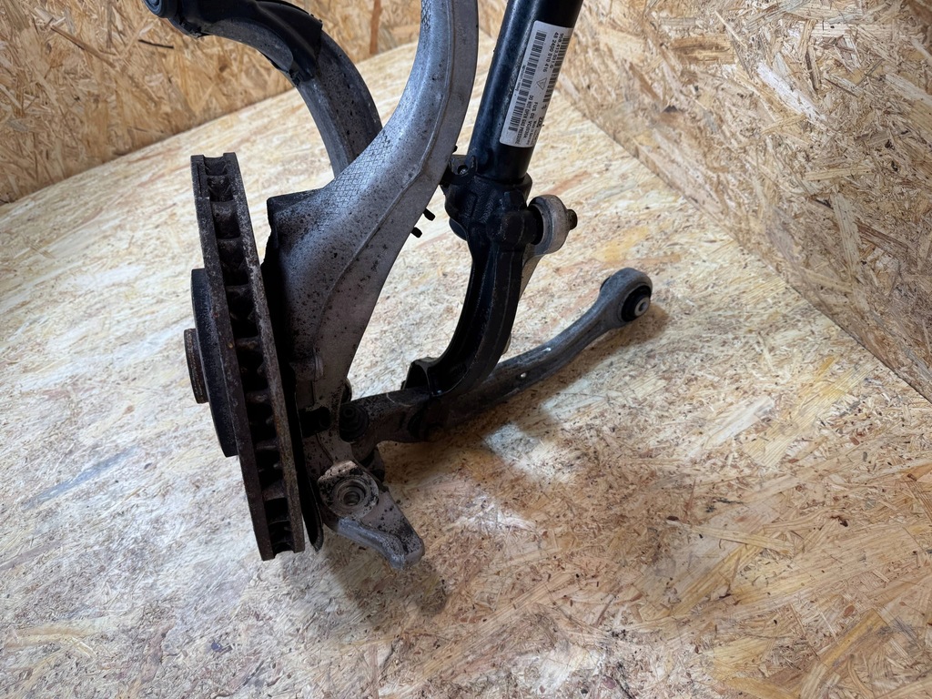 фото №10, Подвеска амортизатор рычаг поворотный кулак правый перед porsche macan 95b