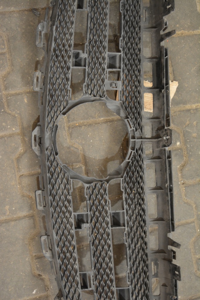 Mercedes benz e klasa w213 решітка радіатора, решітка радіатора a2138880123 Доставка