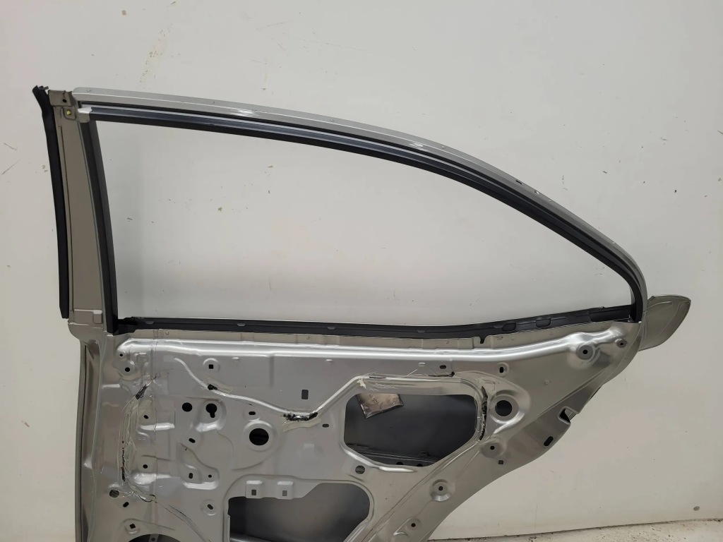 Lexus is 3 3 дверь задняя задняя правое  fv Цена