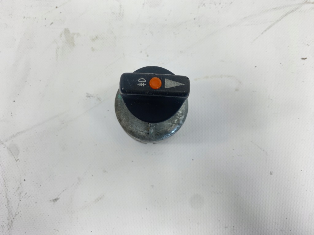 фото №1, Выключатель переключатель света mercedes w124 r129 sl w463 0005456004 оригинальный номер