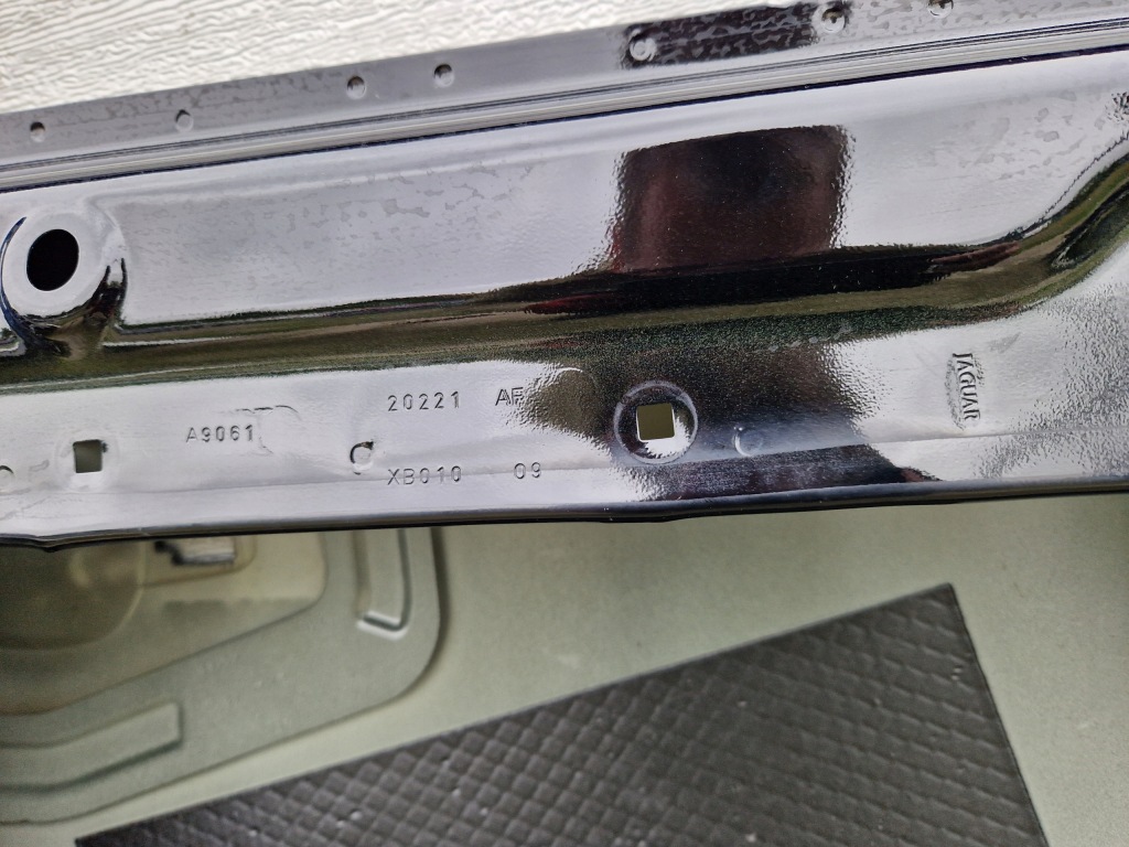 Jaguar e-pace - двері перед передні ліва Недорого