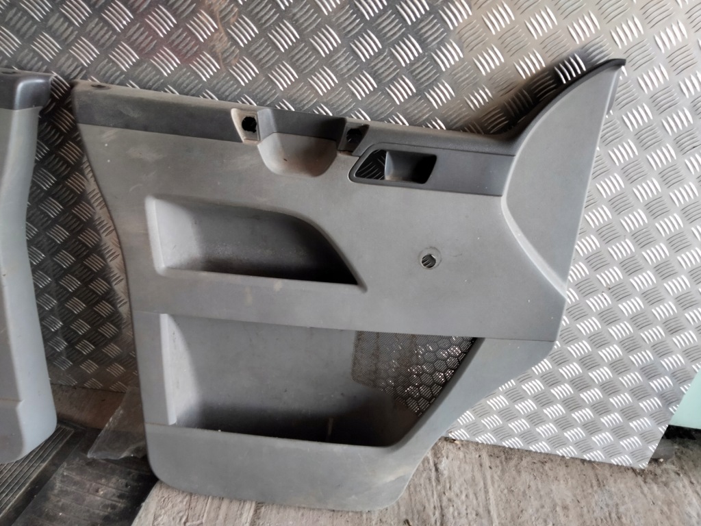 фото №1, Оббивка обшивка двері лівий перед vw t5