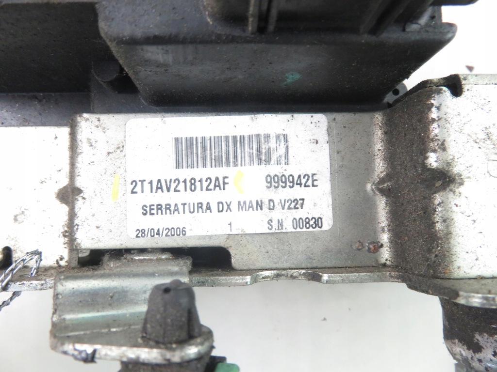 фото №4, Замок правый передний ford transit connect i 2t1av21812af