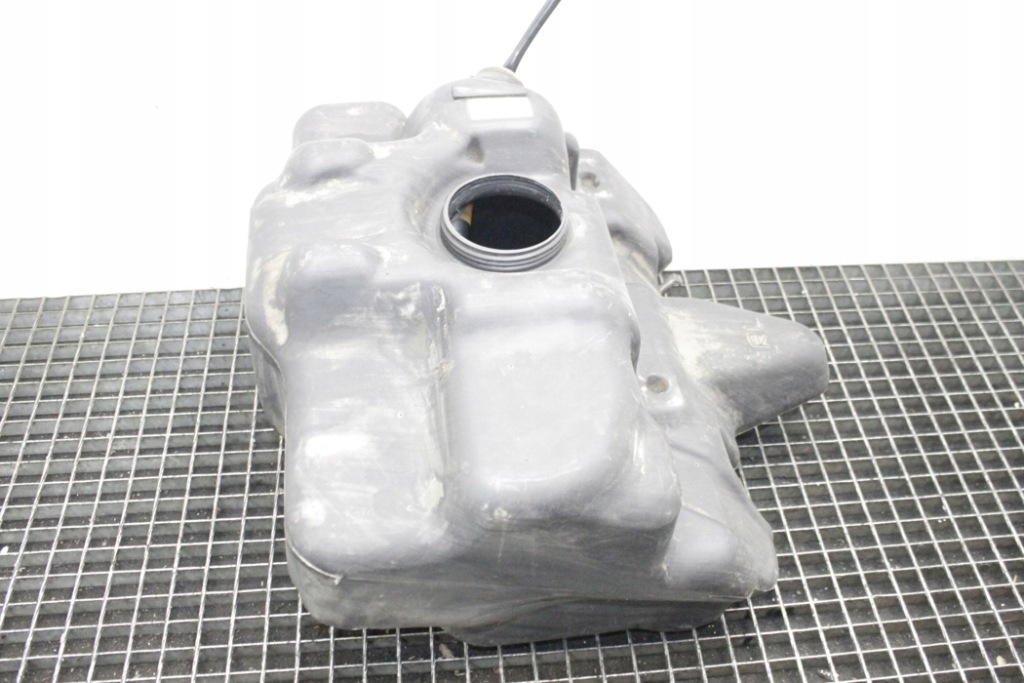 фото №8, Бак пального porsche 911 996 99620102202 3.4l бензиновий 221kw 1998