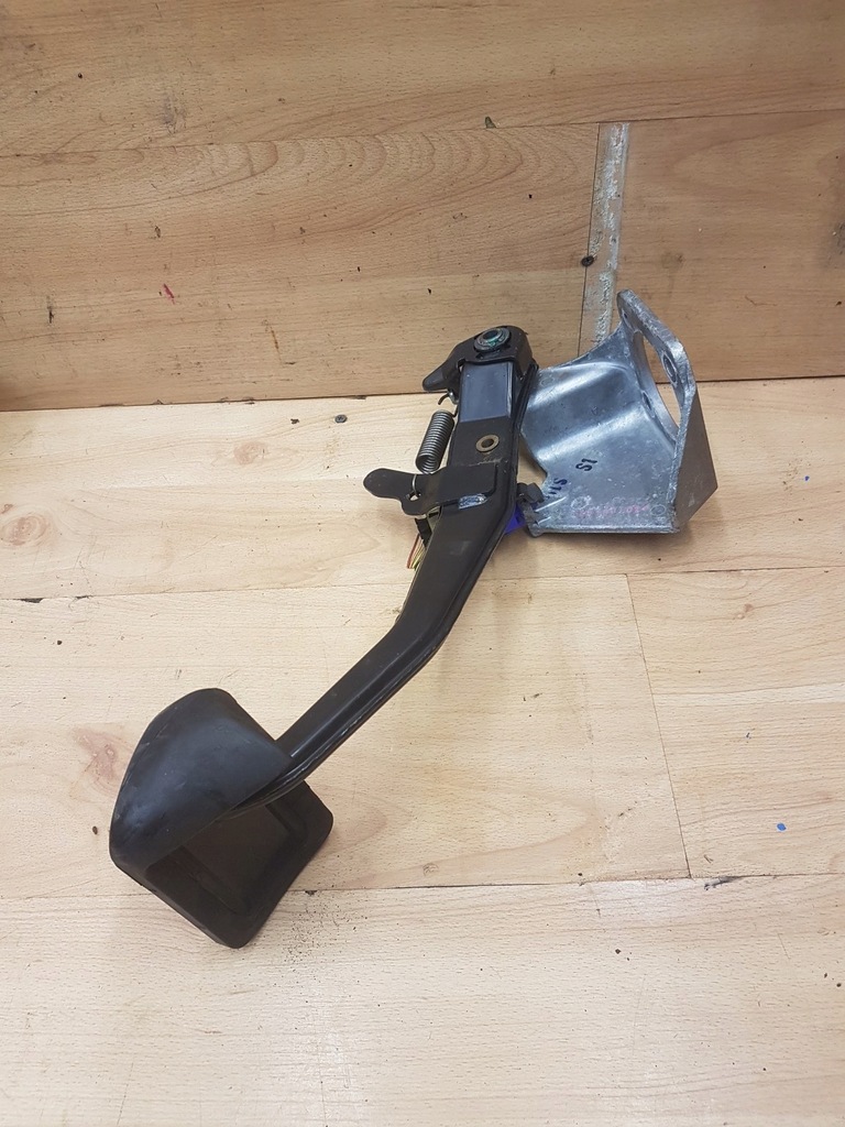 фото №1, Педаль тормоза автоматическая коробка передач mercedes w210 lift