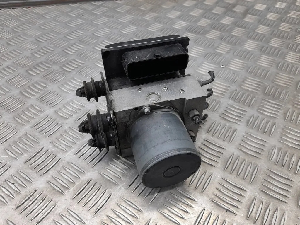 фото №1, Audi s5 facelift 2014 с передний насос abs