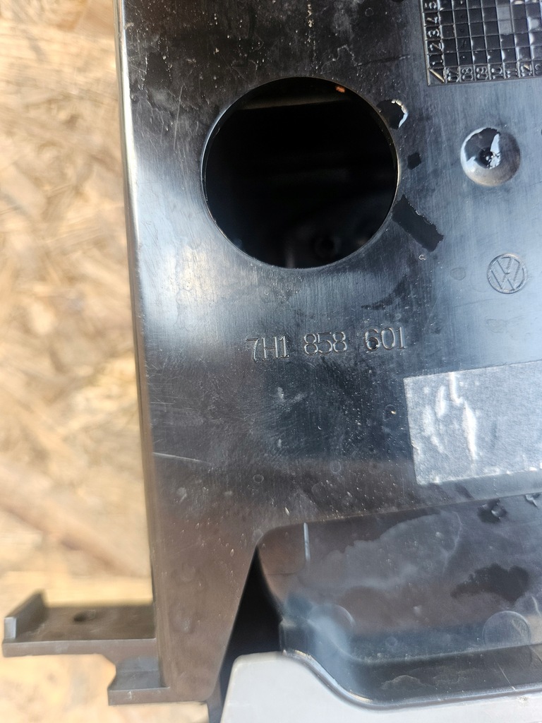 фото №7, Кронштейн na кружка прикуриватель vw volkswagen t5 7h1858601