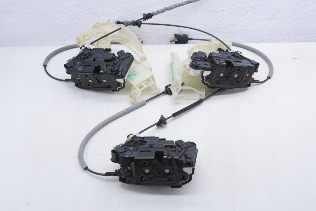 фото №11, Vw tiguan i 5n lift замок дверь правый задняя 6pin