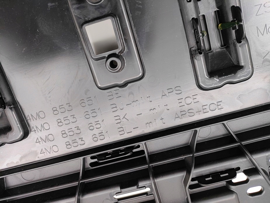 Решётка радиатора бампера решётка радиатора 4m0853651be audi q7 e-tron Цена