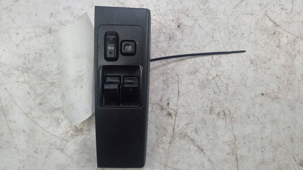 фото №1, Кнопка 84820-0f040 toyota corolla verso