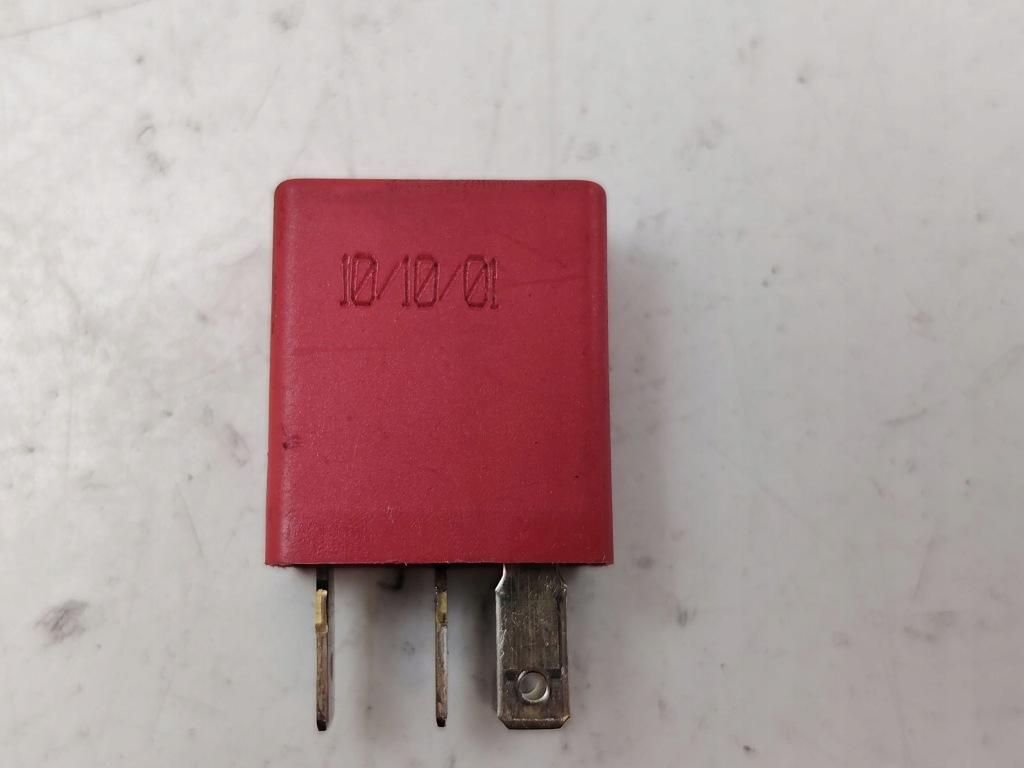 Купить 2002 maserati купе реле 232005