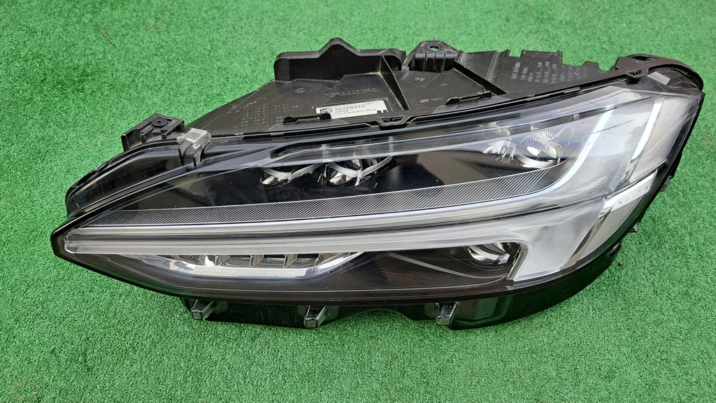 фото №1, Volvo s90 v90 full led лампа передня kpl