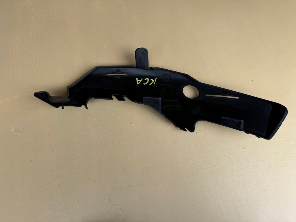 Купити Peugeot 2008 i 1 lift 16-19r решітка радіатора решітка бампера перед підсилювач