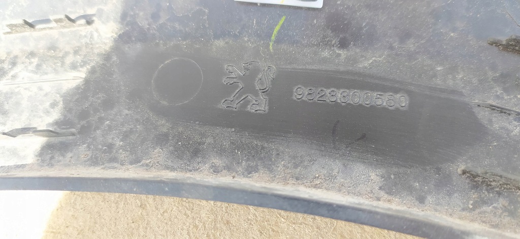 фото №13, Молдинг крила лівий задня peugeot 208 ii