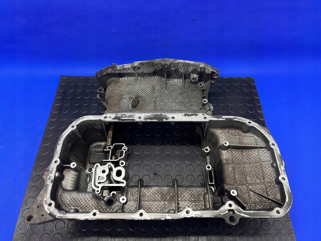 Audi a4 b8 a5 8t a6 a7 c7 a8 d4 q5 8r 3.0 tdi поддон масляная 059103601cj в Украине