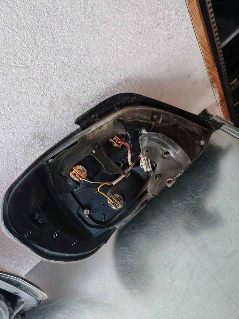 фото №10, Subaru impreza ii 2005 с задний лампы задние / комплект