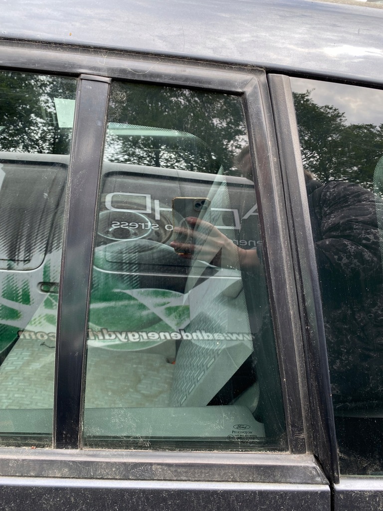 фото №1, Ford fusion скло бічна лівий задня трикутник