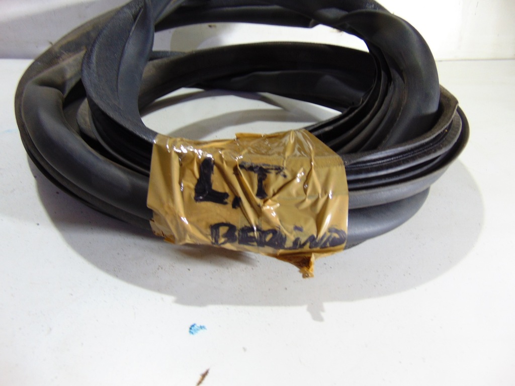 фото №1, Прокладка двері ліва задня partner berlingo ii 08-18