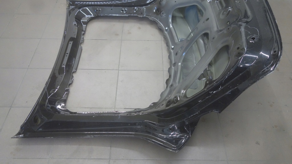 Tesla y model y крышка багажника крышка задняя Киев