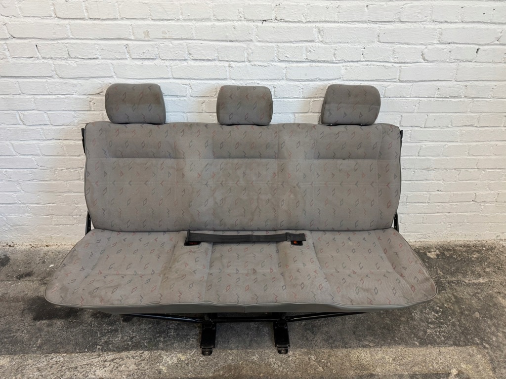 фото №1, Сидіння заднє сидіння 3 ряд задня vw transporter t4 caravelle