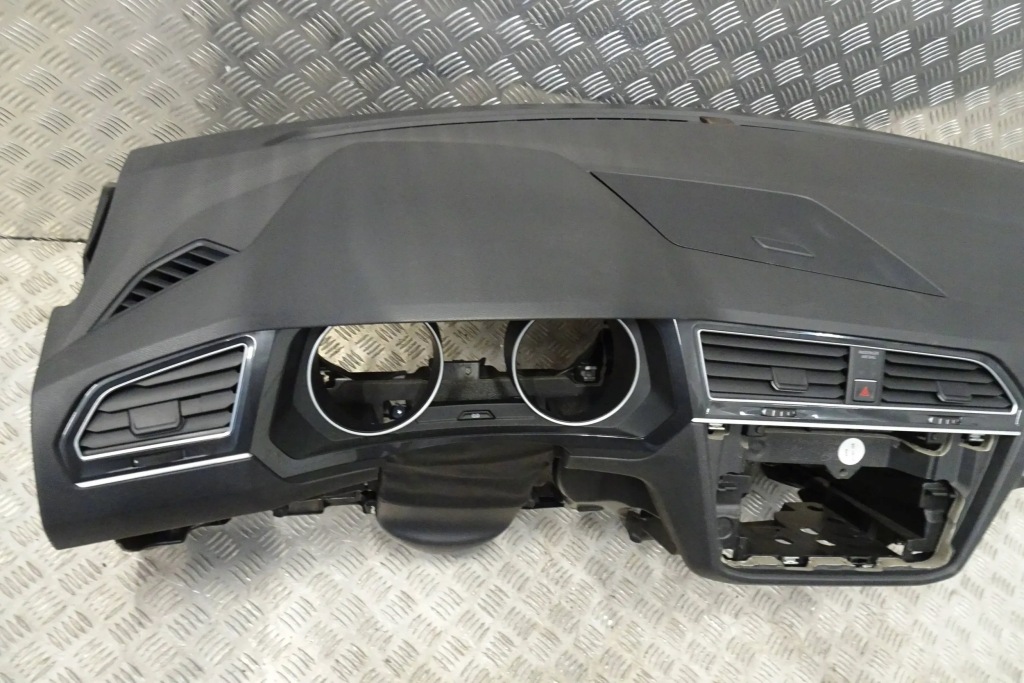 фото №10, Vw tiguan ii - панель приладів приладова подушки безпеки ремені