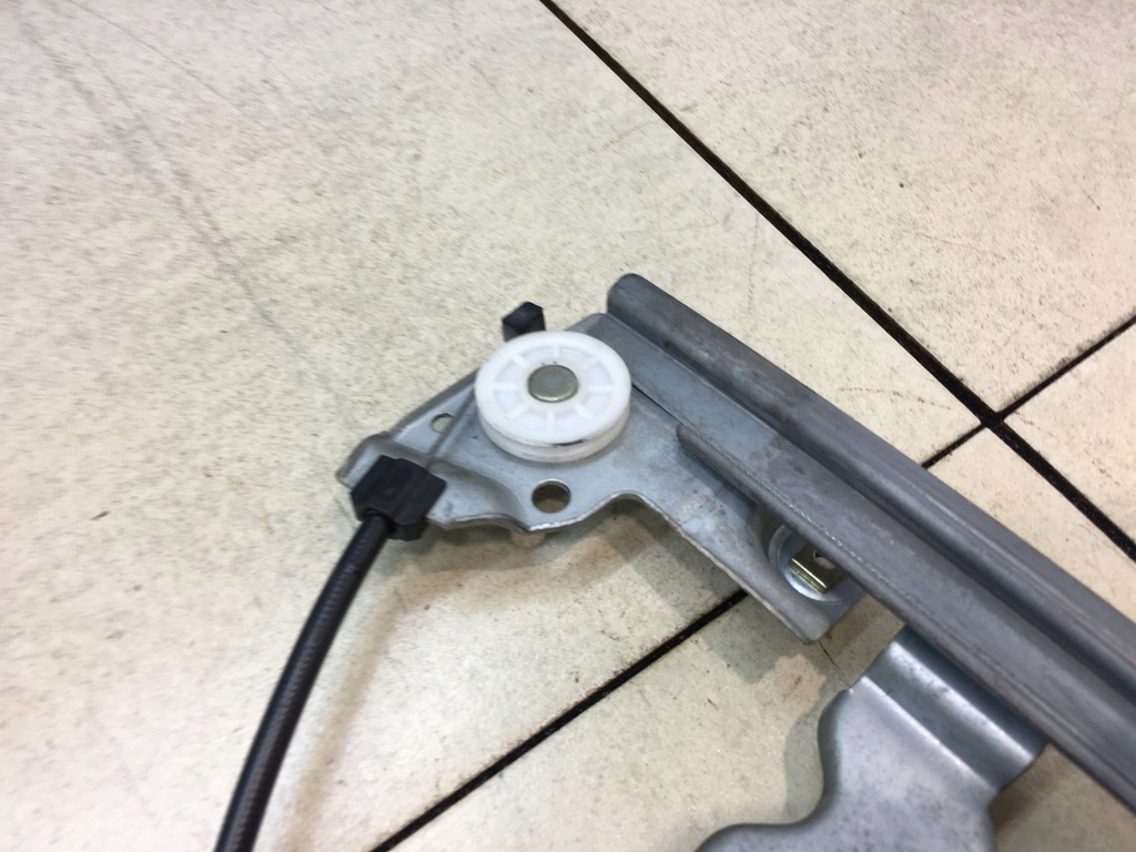 фото №9, Підйомник скло правий перед octavia i 0130821730