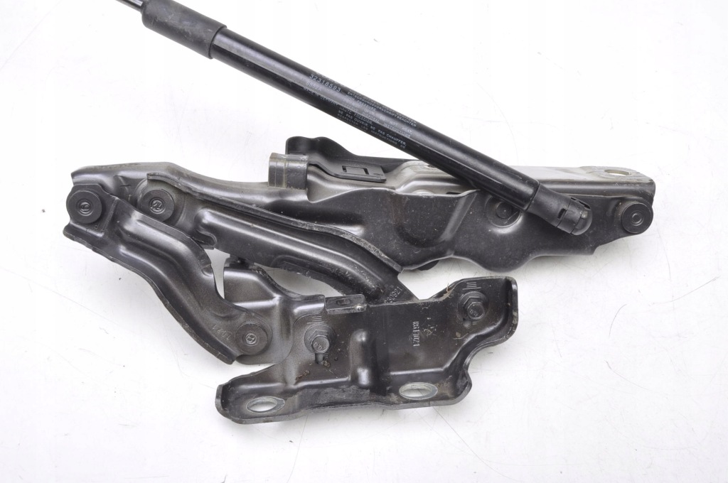 фото №4, Volvo v90 s90 петля капот 32219800 32318593 правый