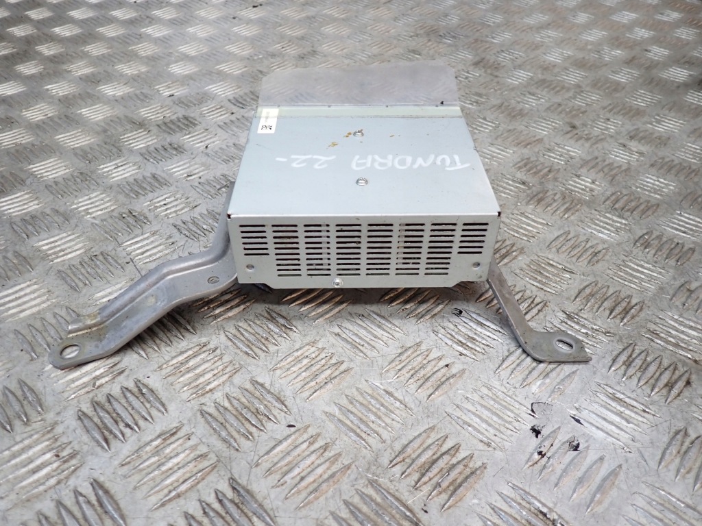 Купити Перетворювач напруги конвертер toyota tundra hybrid 3.4 3.5 limited 22-