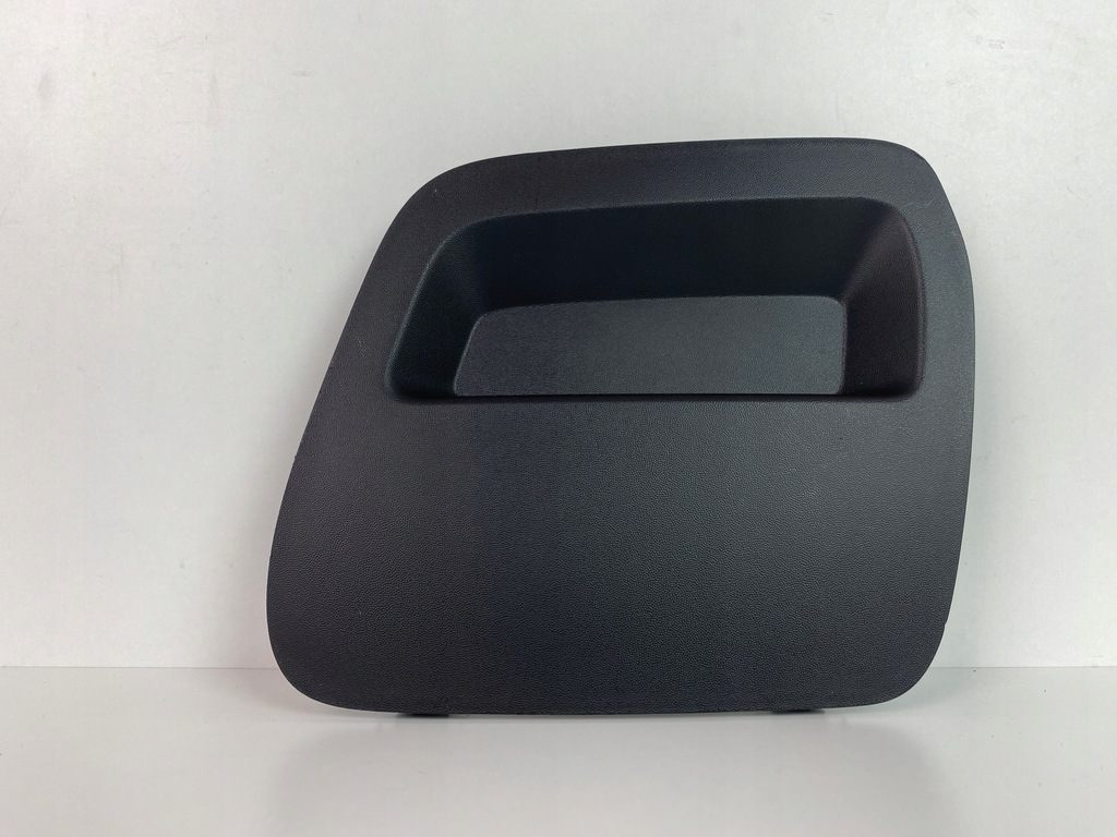 фото №1, Dacia duster ii заглушка фаркоп правий перед 2017-