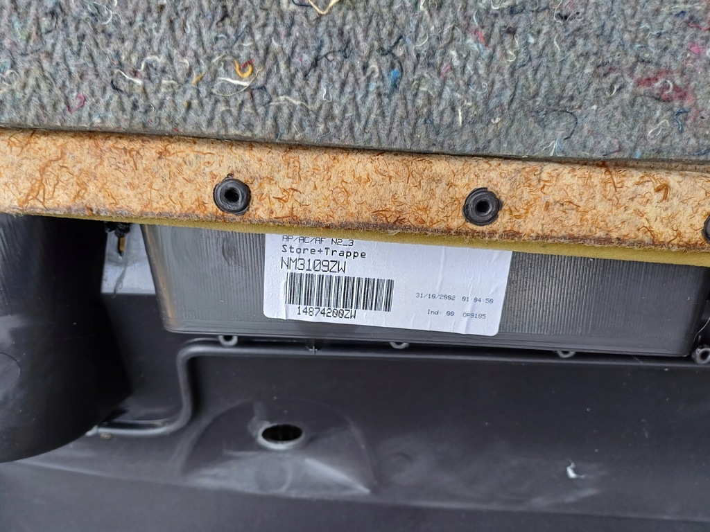 фото №9, Citroen c8 peugeot 807 обивка обшивка багажника правый задняя