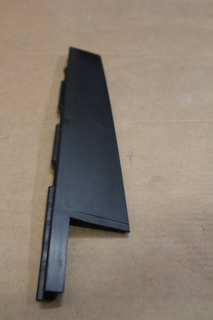 фото №1, Молдинг дверь задняя правый блок двигателя b vw atlas 3cn839902