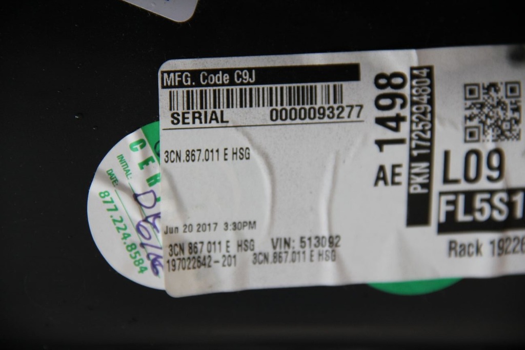 фото №8, Обшивка обивка дверь левый перед vw atlas materia