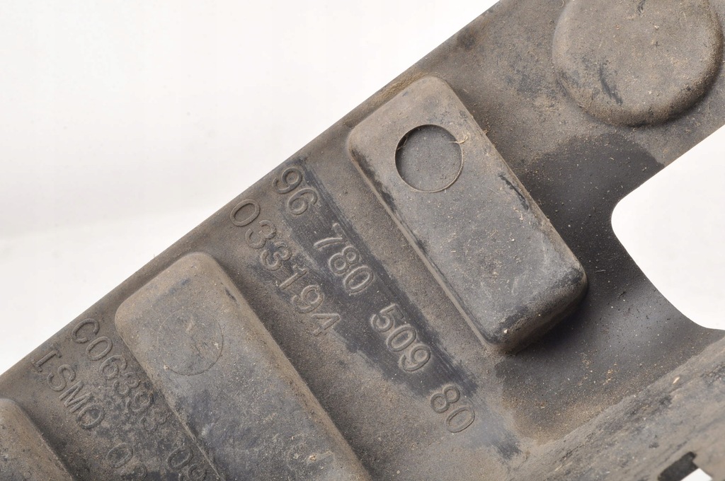 фото №10, Peugeot 2008 i направляющая бампера задняя задний середина 9678050980