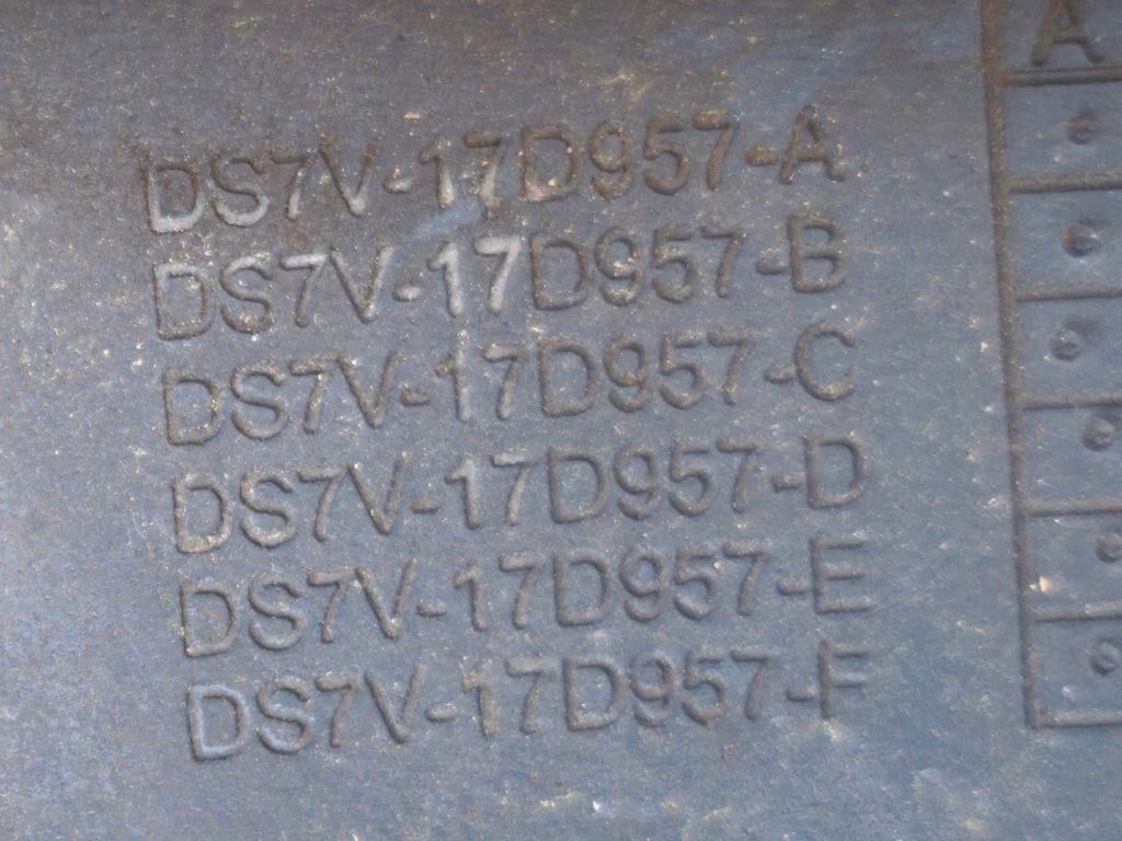 фото №16, Ford mondeo mk5 2.0 tdci бампер перед датчики 4 pdc передний ld