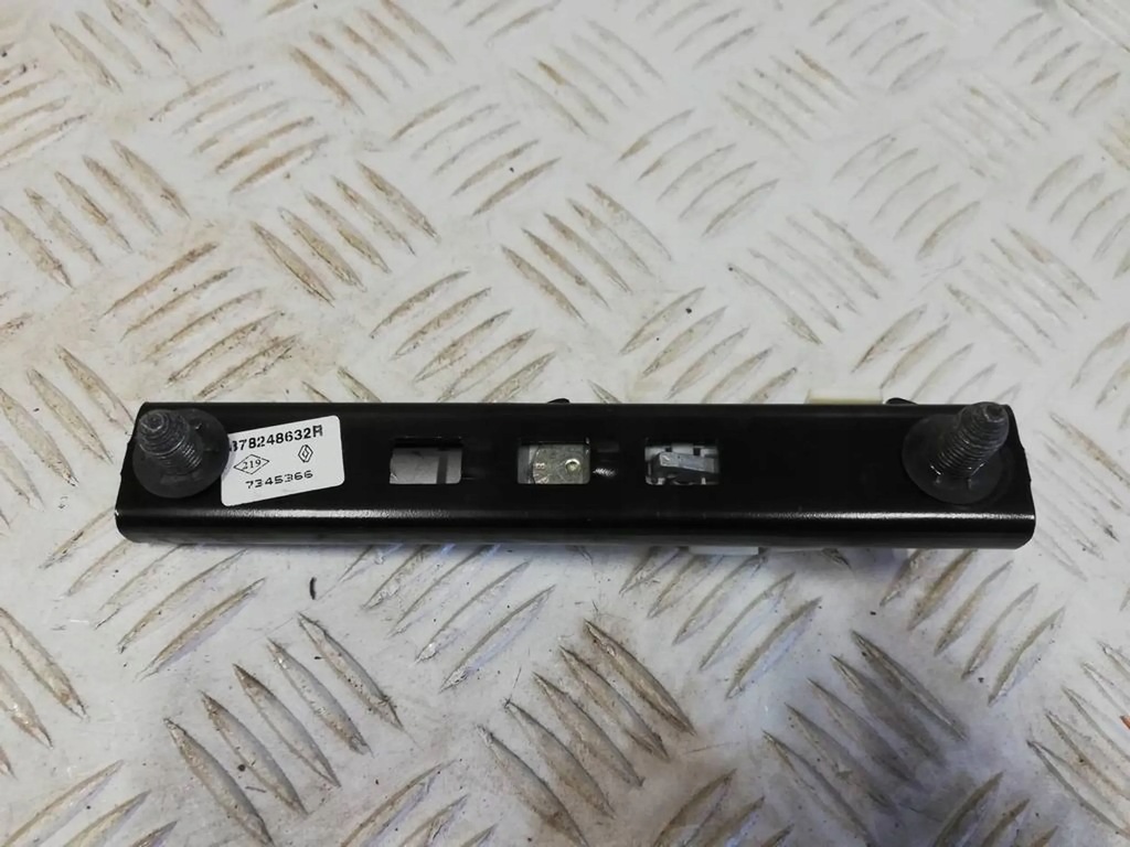 фото №2, Регулировка ремней безопасности renault zoe 878248632r